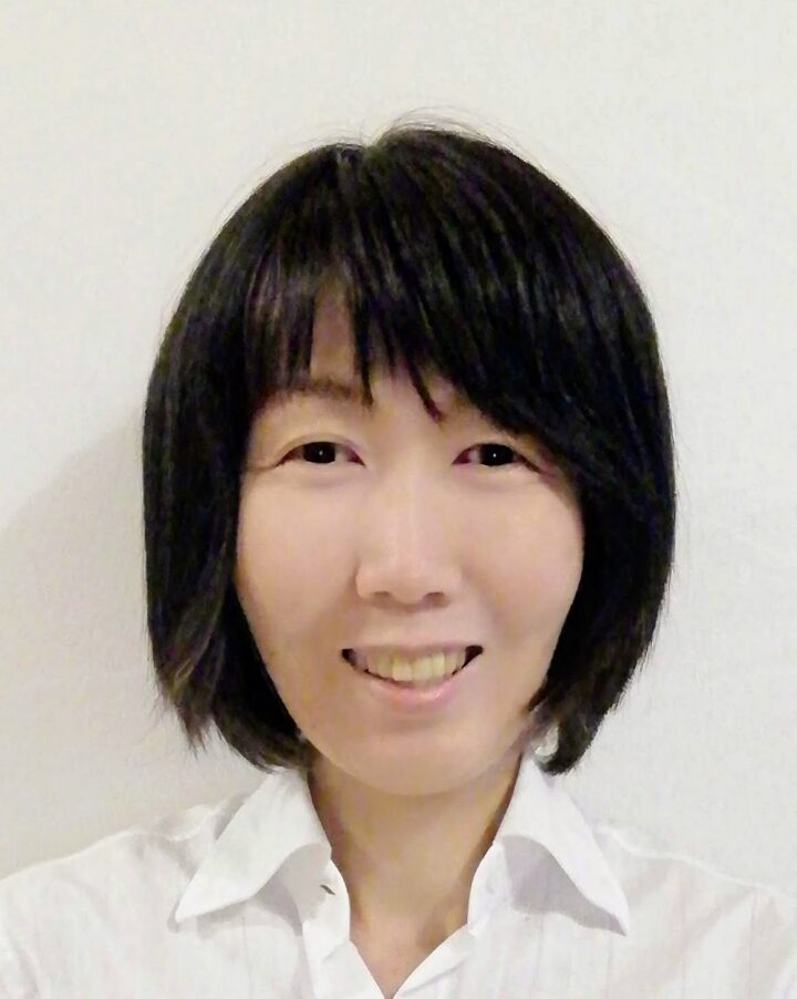 金子 利佳