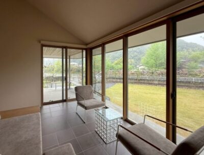 【SDGs委員会だより】番外編～アップサイクル建材メーカー日本エムテクス株式会社の商材をご紹介